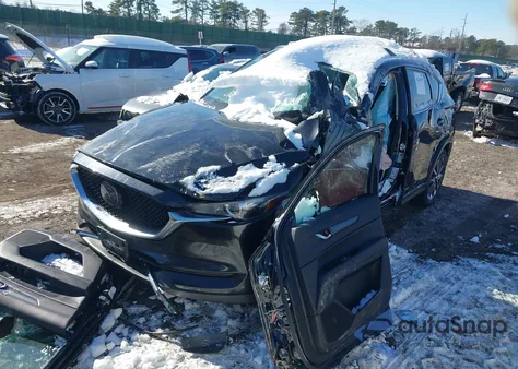2018 Mazda Cx-5 Touring z USA, uszkodzony, nr VIN JM3KFBCMXJ0361357